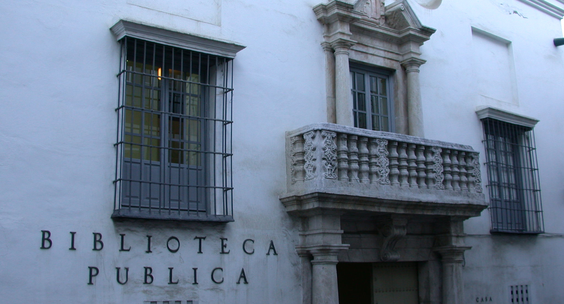 Biblioteca Pública Municipal Cristóbal Bermúdez Plata